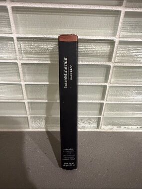 Eyeshadow stick